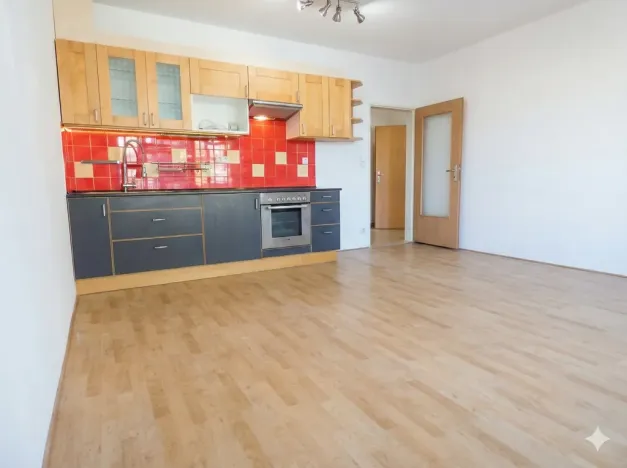Pronájem bytu 2+kk, Praha - Vysočany, Poděbradská, 51 m2