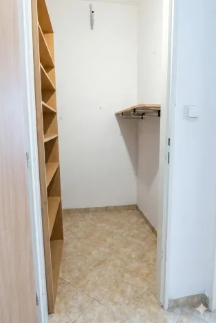 Pronájem bytu 2+kk, Praha - Vysočany, Poděbradská, 51 m2