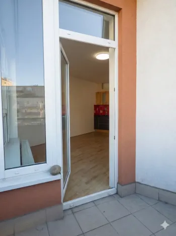 Pronájem bytu 2+kk, Praha - Vysočany, Poděbradská, 51 m2