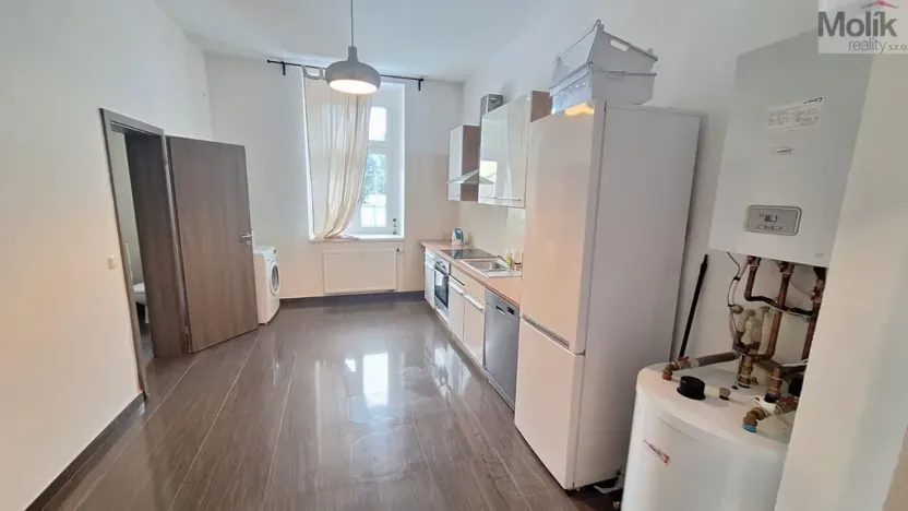 Prodej bytu 3+1, Teplice, Zeyerovo náměstí, 114 m2