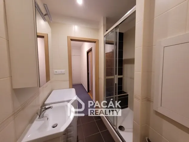 Pronájem bytu 2+1, Olomouc - Nové Sady, Zikova, 45 m2