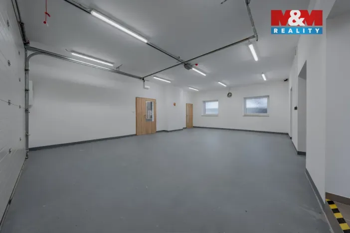 Pronájem skladu, Zubří, U Traktorky, 256 m2