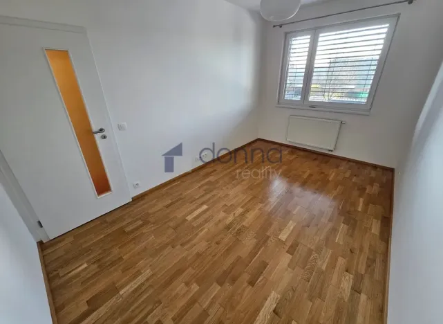 Pronájem bytu 2+kk, Praha, Waltariho, 54 m2