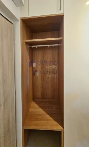 Pronájem bytu 2+kk, Praha, Waltariho, 54 m2