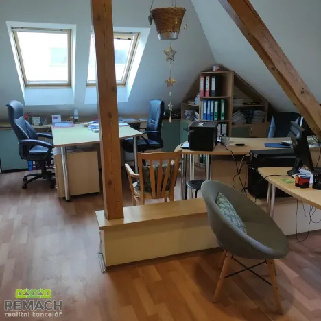 Pronájem kanceláře, Uherské Hradiště, Mariánské náměstí, 35 m2