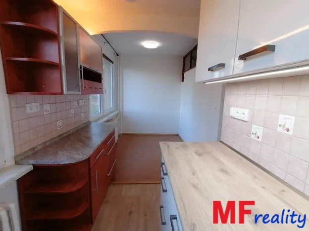 Pronájem bytu 3+1, Hradec Králové, Třebechovická, 66 m2