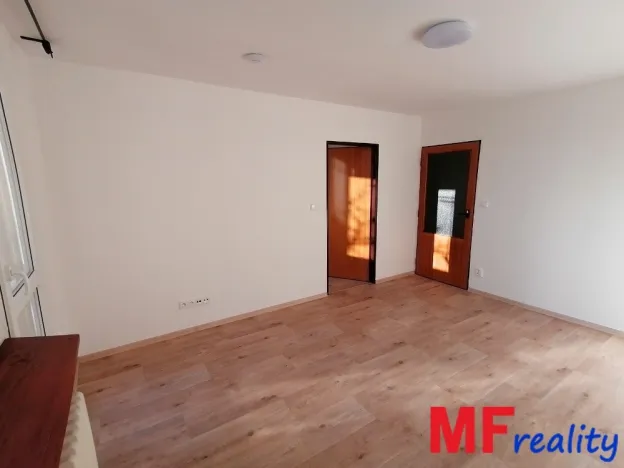 Pronájem bytu 3+1, Hradec Králové, Třebechovická, 66 m2