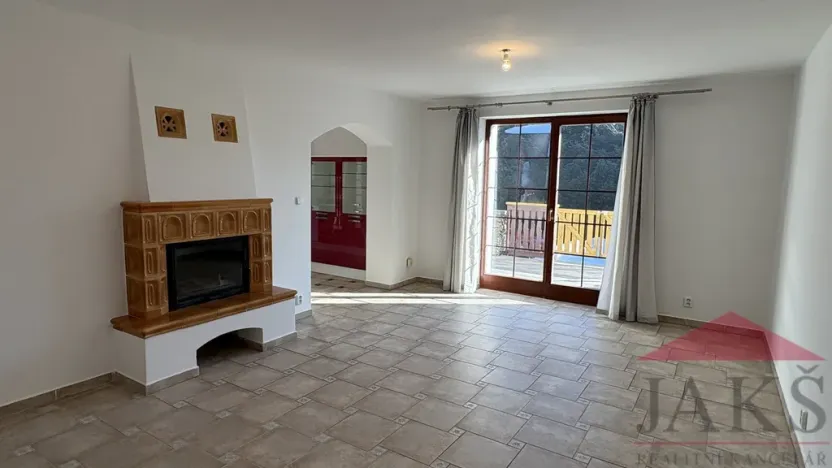 Prodej bytu 3+kk, Srní, 93 m2