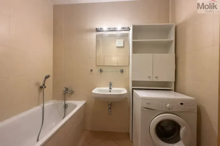 Pronájem bytu 2+kk, Most, Radniční, 56 m2