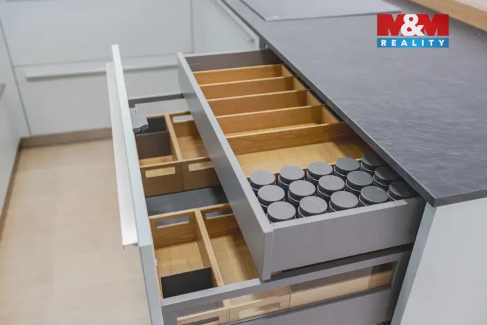 Prodej bytu 2+kk, Klatovy - Klatovy II, Dukelská, 63 m2