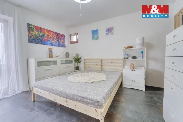 Prodej bytu 4+1, Černošice, Komenského, 109 m2