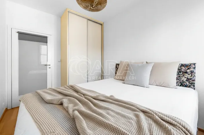 Pronájem bytu 2+kk, Praha - Dejvice, Lindleyova, 44 m2