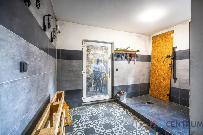 Prodej obchodního prostoru, Liberec - Liberec XV-Starý Harcov, Svobody, 176 m2