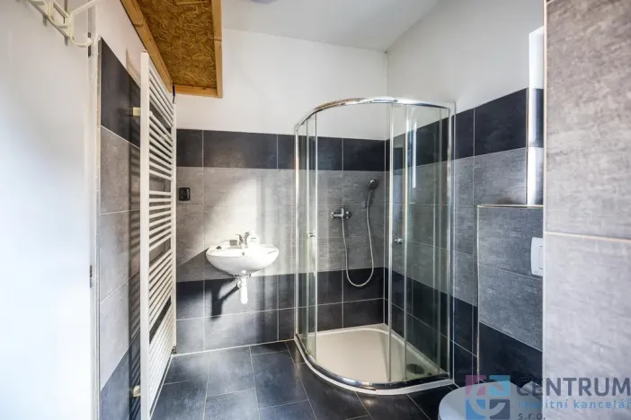 Prodej obchodního prostoru, Liberec - Liberec XV-Starý Harcov, Svobody, 176 m2