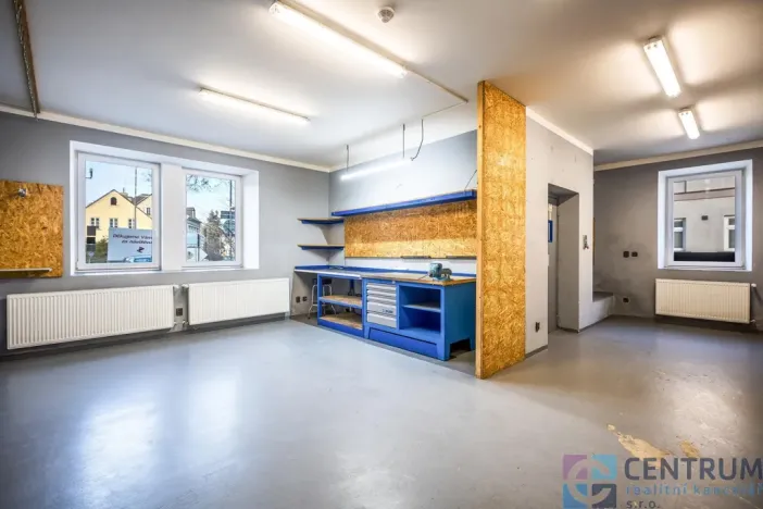 Pronájem obchodního prostoru, Liberec - Liberec XV-Starý Harcov, Svobody, 176 m2