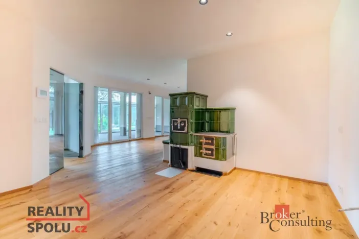 Prodej rodinného domu, Turnov - Bukovina, 450 m2