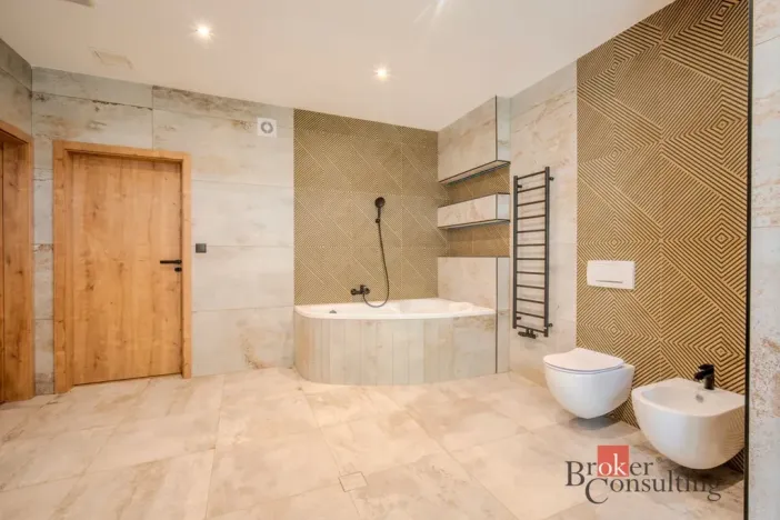 Prodej rodinného domu, Turnov - Bukovina, 450 m2