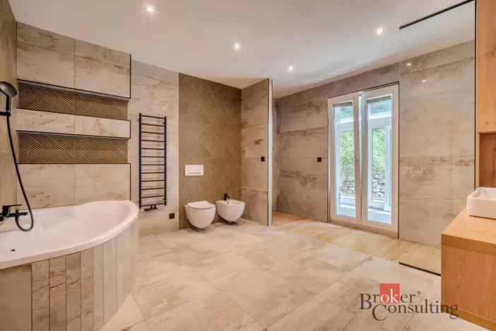 Prodej rodinného domu, Turnov - Bukovina, 450 m2