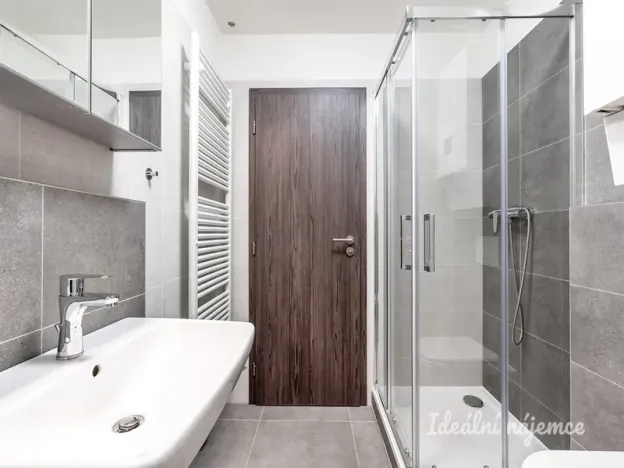 Pronájem bytu 1+kk, Přezletice, Pod Zahrady, 36 m2