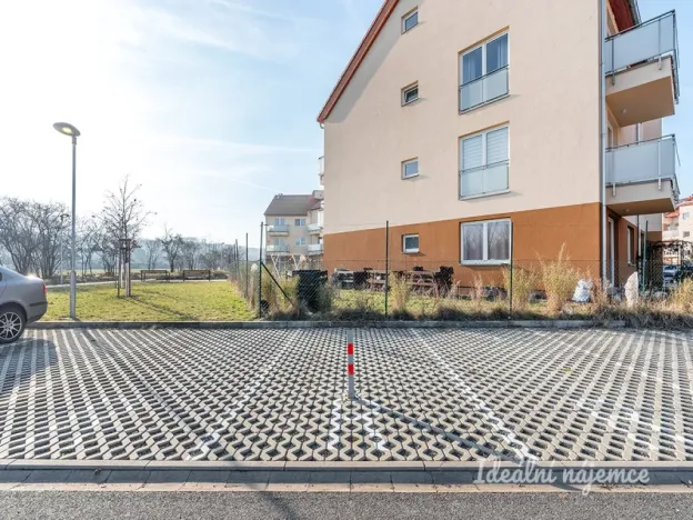 Pronájem bytu 1+kk, Přezletice, Pod Zahrady, 36 m2