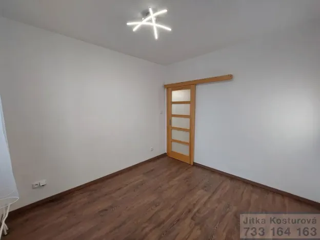 Pronájem bytu 2+kk, Krnov - Pod Bezručovým vrchem, Jesenická, 40 m2
