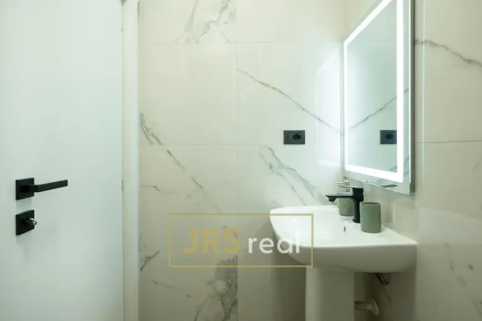 Prodej bytu 1+kk, Durrës, Albánie, 25 m2