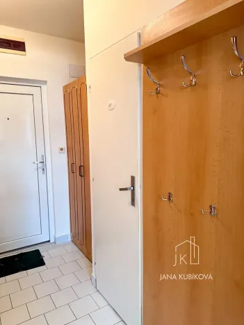 Pronájem bytu 1+kk, Vacenovice, Na Dědině, 31 m2