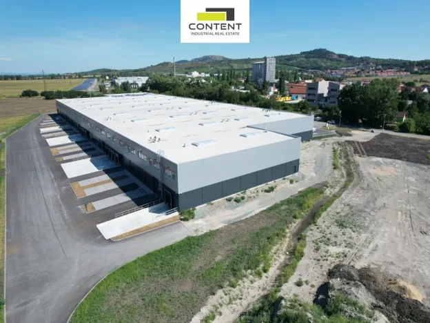 Pronájem skladu, Mikulov, Nádražní, 2880 m2