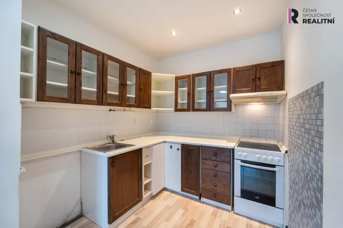 Prodej bytu 2+kk, Praha - Modřany, Krouzova, 43 m2