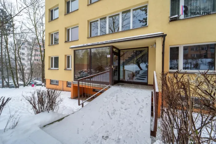 Prodej bytu 2+kk, Praha - Modřany, Krouzova, 43 m2