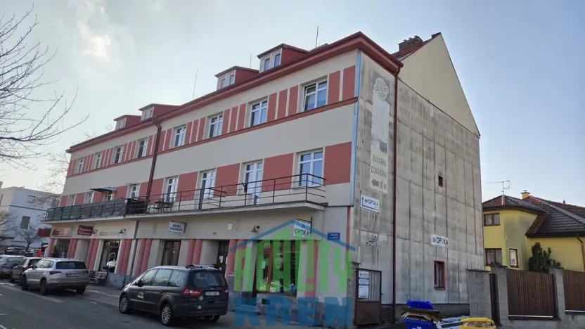 Pronájem bytu 2+1, Roztoky, Tyršovo nám., 65 m2