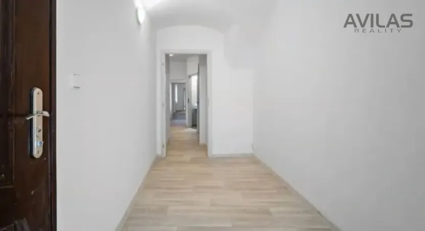Pronájem bytu 4+kk, Benešov, Masarykovo náměstí, 72 m2
