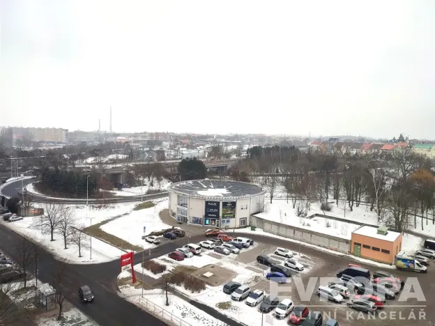 Pronájem bytu 3+1, Chomutov, Bezručova, 85 m2