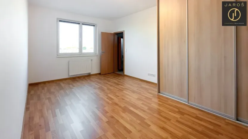 Pronájem bytu 3+kk, Praha - Strašnice, Zvěřinova, 85 m2