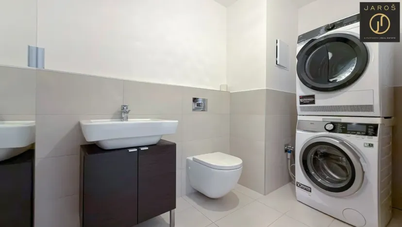 Pronájem bytu 3+kk, Praha - Strašnice, Zvěřinova, 85 m2