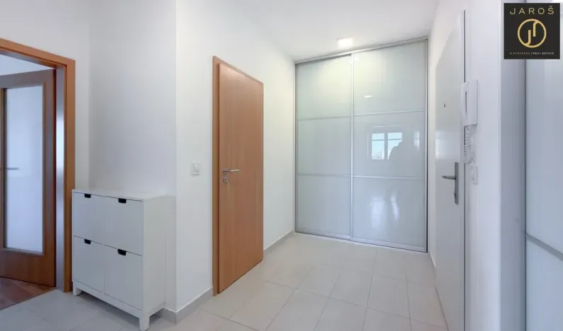 Pronájem bytu 3+kk, Praha - Strašnice, Zvěřinova, 85 m2