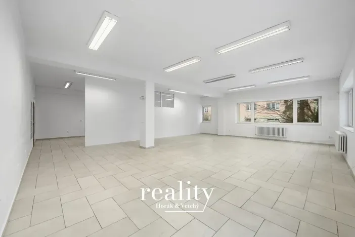 Pronájem obchodního prostoru, Jihlava, Žižkova, 145 m2