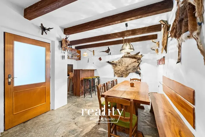 Prodej rodinného domu, Řásná, 179 m2