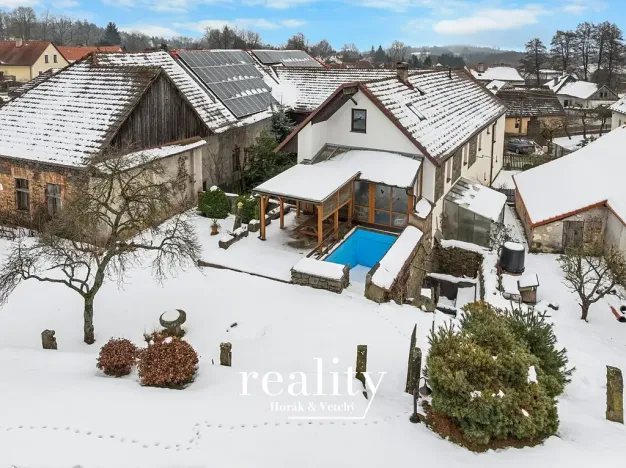 Prodej rodinného domu, Řásná, 179 m2