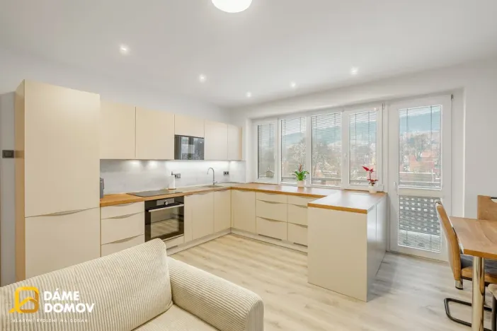 Prodej bytu 3+kk, Zlín, Věžové domy, 64 m2