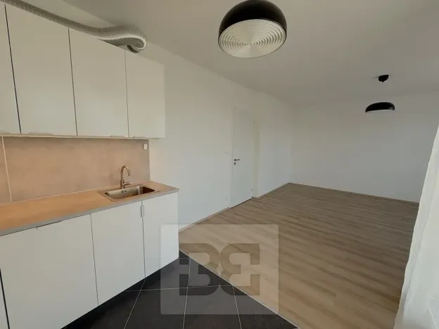 Pronájem bytu 1+kk, Praha - Ruzyně, Stočesova, 36 m2