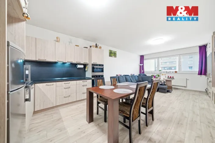 Prodej bytu 2+kk, Pardubice - Polabiny, Bělehradská, 77 m2