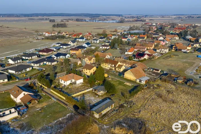 Prodej pozemku pro bydlení, Strašov, 921 m2