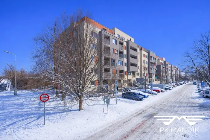 Pronájem bytu 2+kk, Praha - Prosek, Kytlická, 53 m2