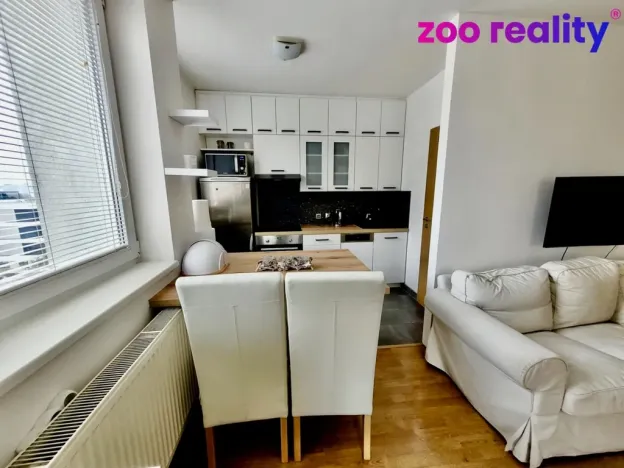 Prodej bytu 2+kk, Praha, Harmonická, 50 m2