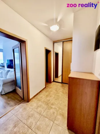 Prodej bytu 2+kk, Praha, Harmonická, 50 m2