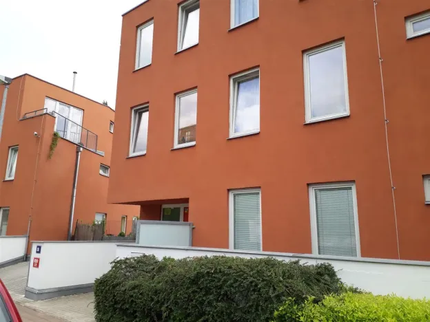 Prodej bytu 2+kk, Praha, Na vysočanských vinicích, 90 m2