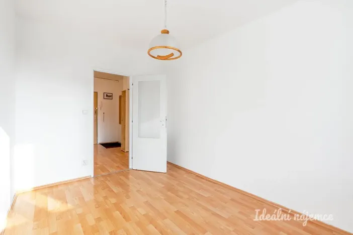 Pronájem bytu 2+kk, Praha - Střížkov, Jablonecká, 41 m2