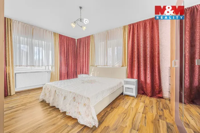 Prodej rodinného domu, Kladno - Švermov, Třebízského, 180 m2