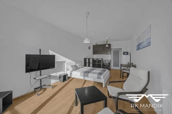 Pronájem bytu 1+kk, Chýně, Premonstrátů, 36 m2